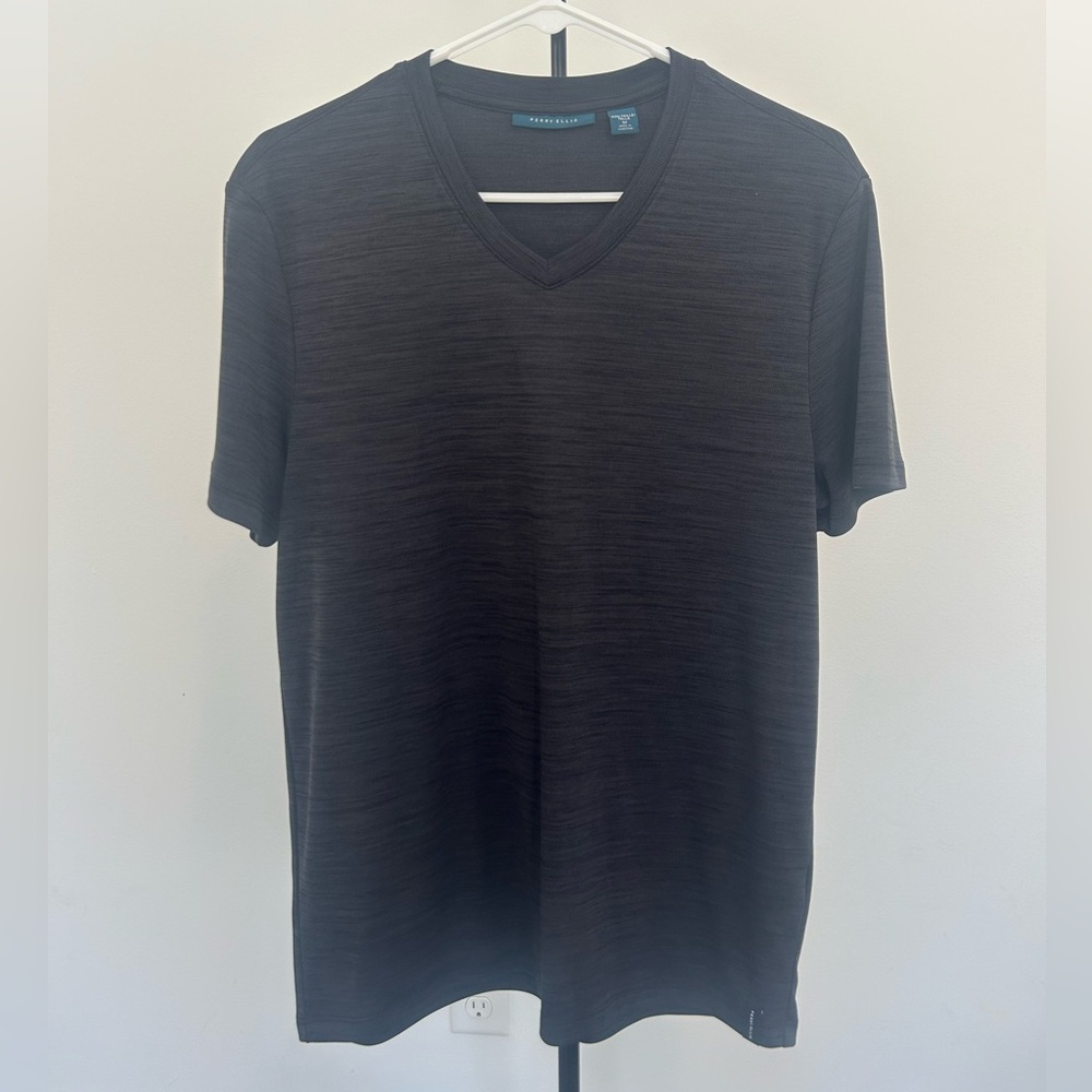 Black Black V-Neck